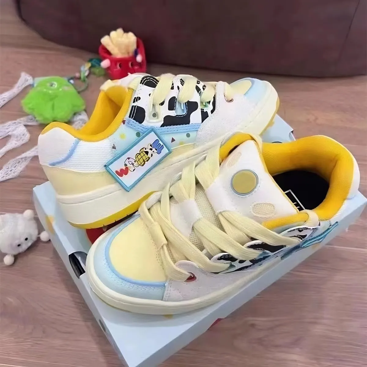Chunky Canvas Sneakers for Women & Girls Cute Y2K Platform Walking Shoes with Socks for Travel & Gift