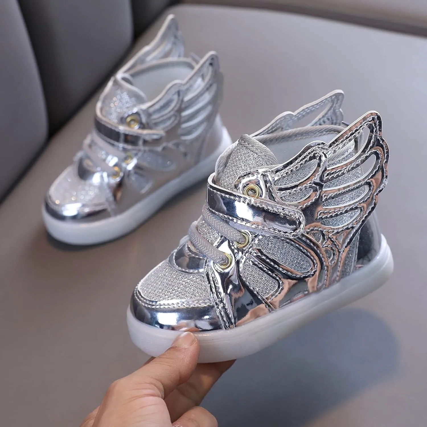 IWIHMIV Toddler Running Shoes Girls Led Light Walking Shoes for Boys Tennis Running Girls Casual Comfortable Shoes
