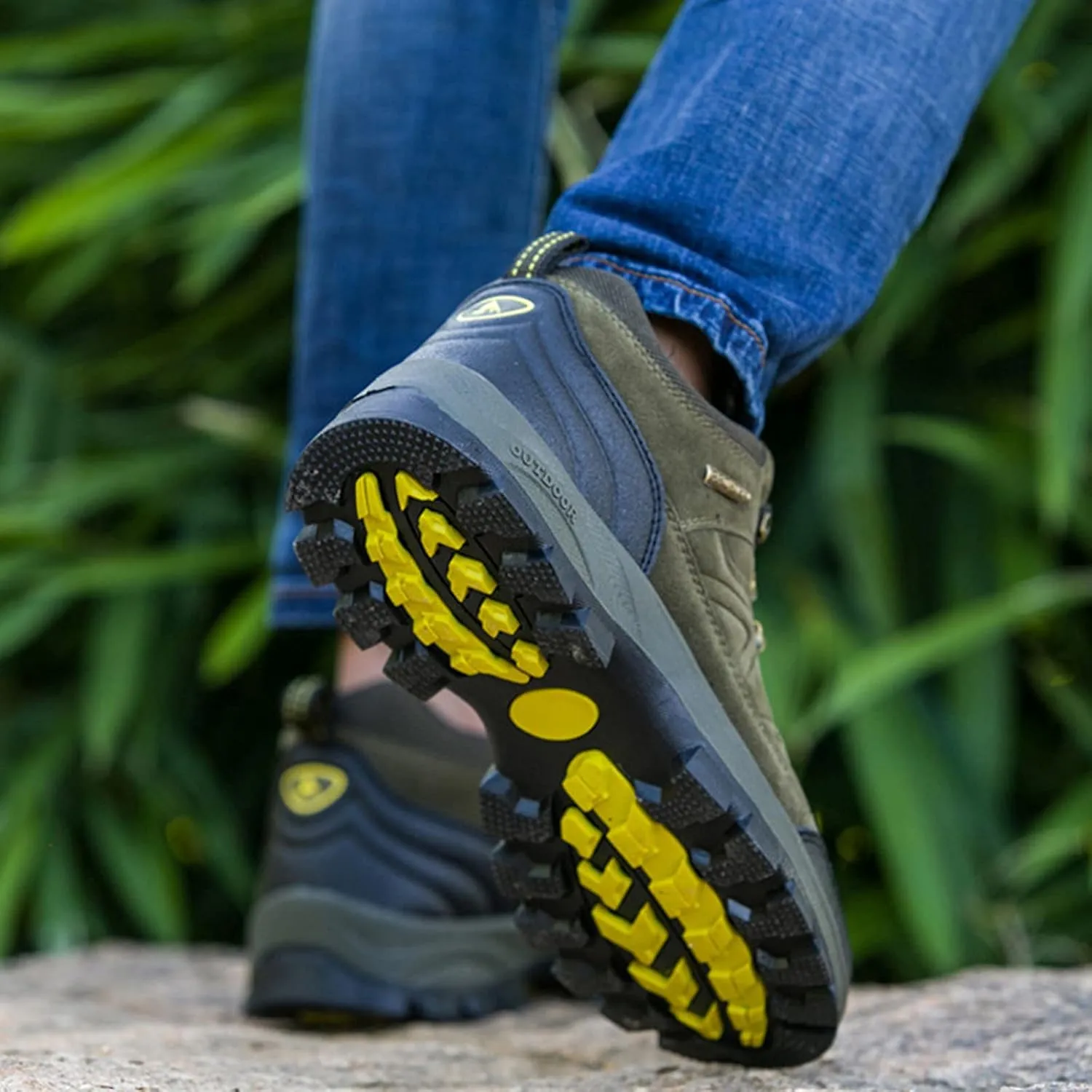 Men's Hiking Boots Low-top Spoty Travel Non-Slip Climbing Trekking Trail Shoes for Women