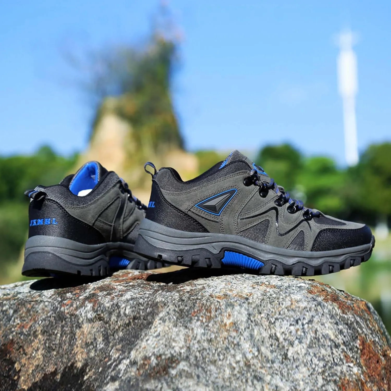 Mens Lace Up Low Top Hiking Shoes Rubber Soles Non Slip and Wear Resistant Climbing Shoes Lightweight and Breathable Scenic Spot Tourism Shoes Comfortable and Durable Hiking Walking Shoes