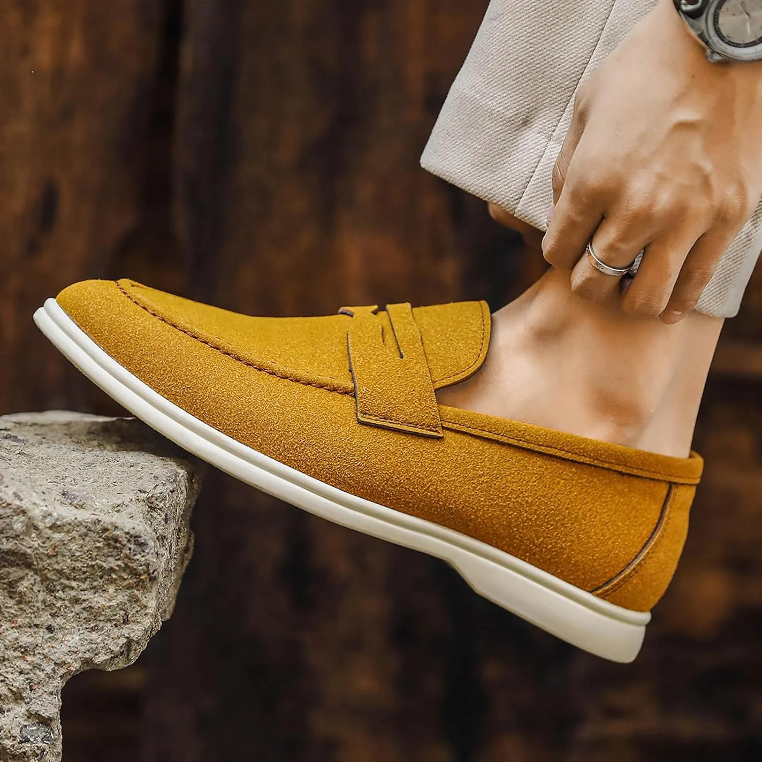 Men's Slip On Loafers Comfortable Soft Sole Suede Driving Shoes Breathable Lightweight Walking Travel Work Casual