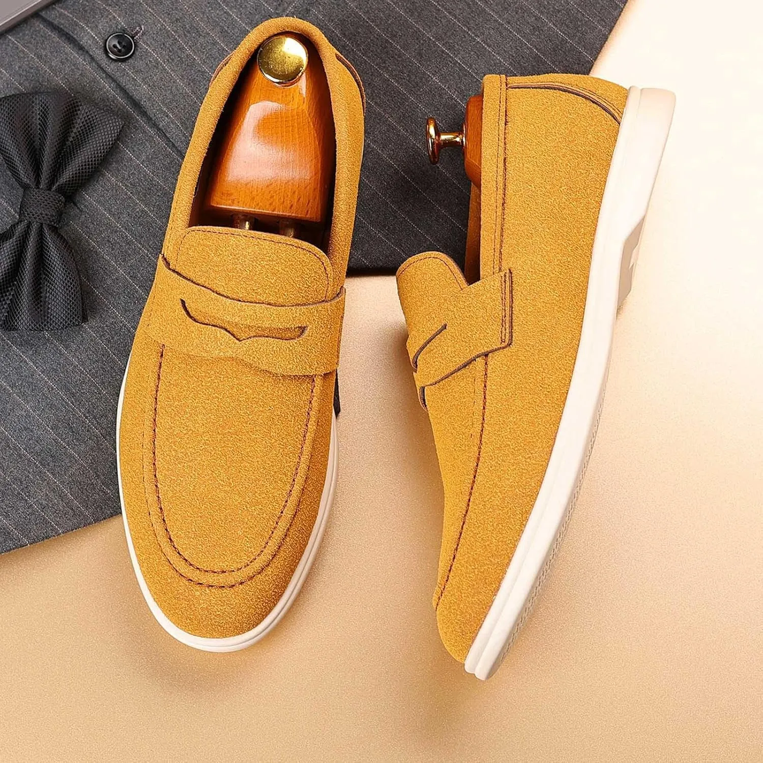 Men's Slip On Loafers Comfortable Soft Sole Suede Driving Shoes Breathable Lightweight Walking Travel Work Casual