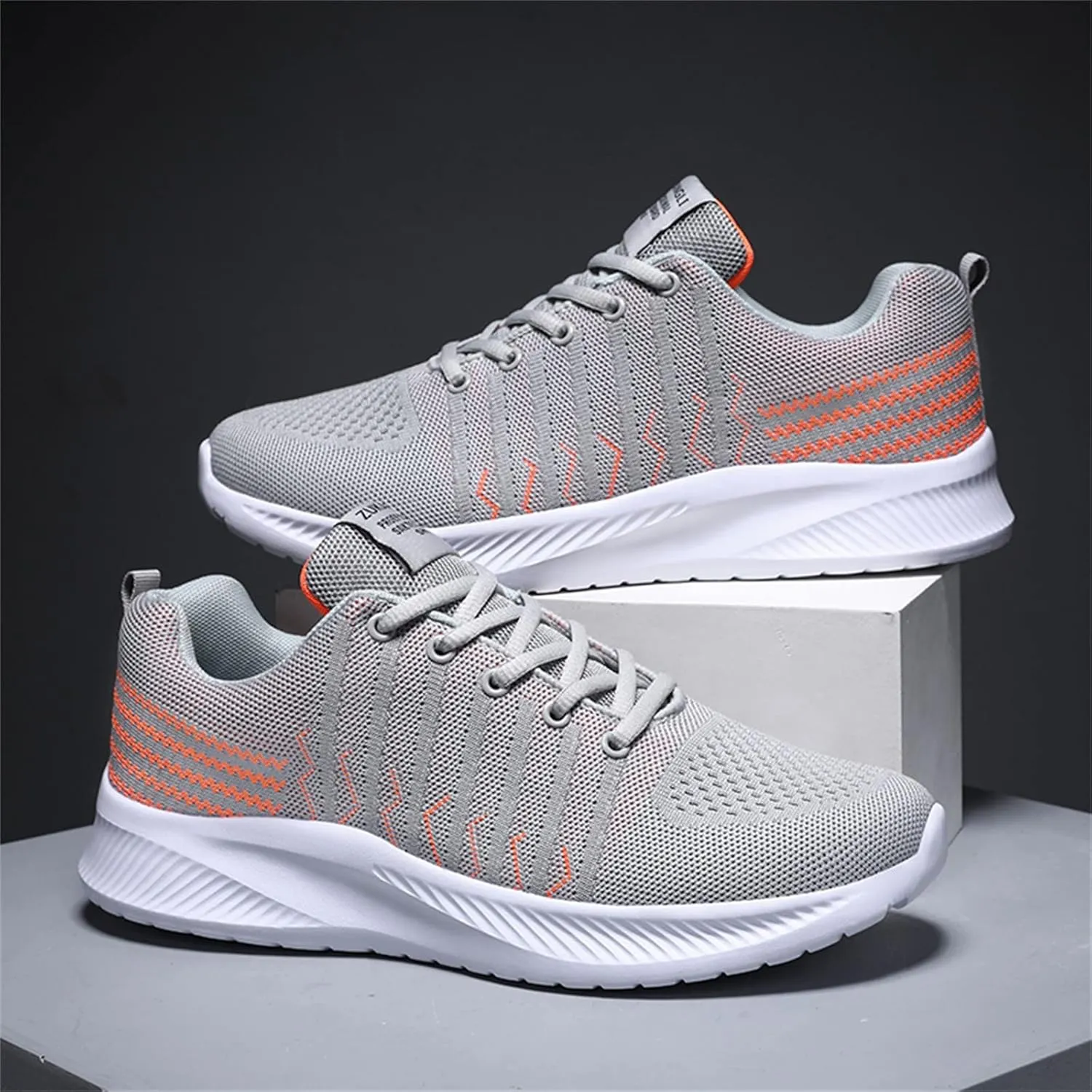 Outdoor Jogging Sneakers for Men Breathable and Light Outdoor Comfy Walking Shoe Men's Comfortable Dress Shoes