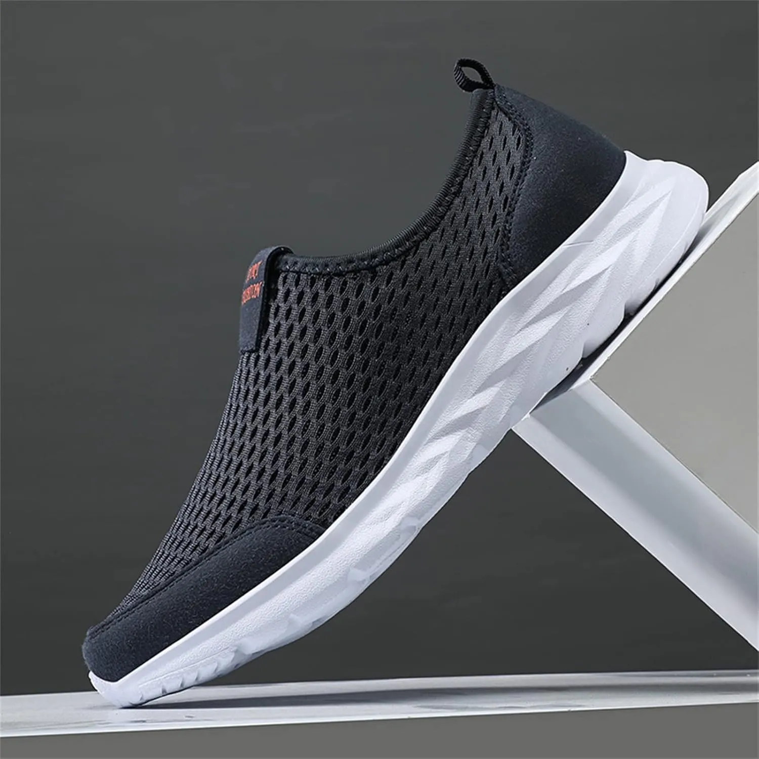 Womens Slip on Walking Shoes Non Slip Casual Running Sneakers Lightweight Flat Bottom Breathable Sports Shoes