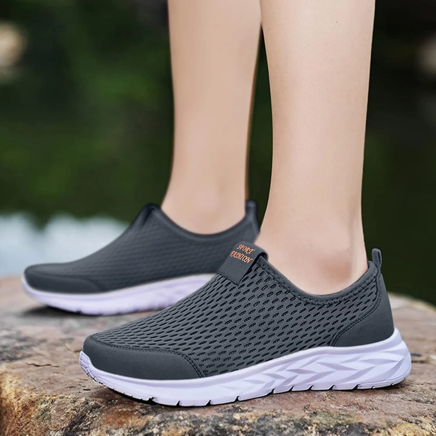 Womens Slip on Walking Shoes Non Slip Casual Running Sneakers Lightweight Flat Bottom Breathable Sports Shoes