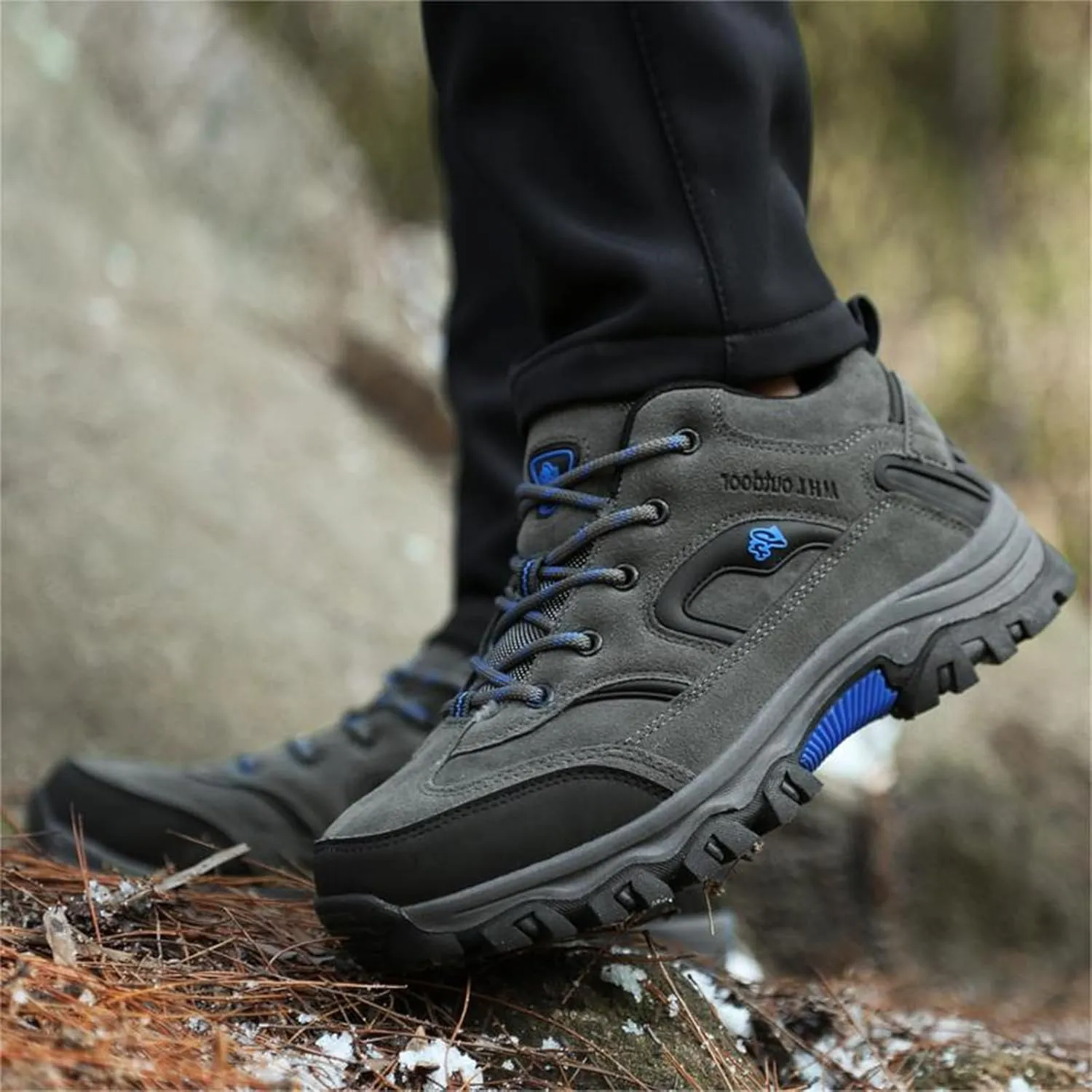 Womens Snow Boots Waterproof Furry Lined Warm Winter Boots Lace Up Cold-Weather Non-Slip Ankle Boots Slip on Athletic Ladies Hiking Walking Shoes Sneakers